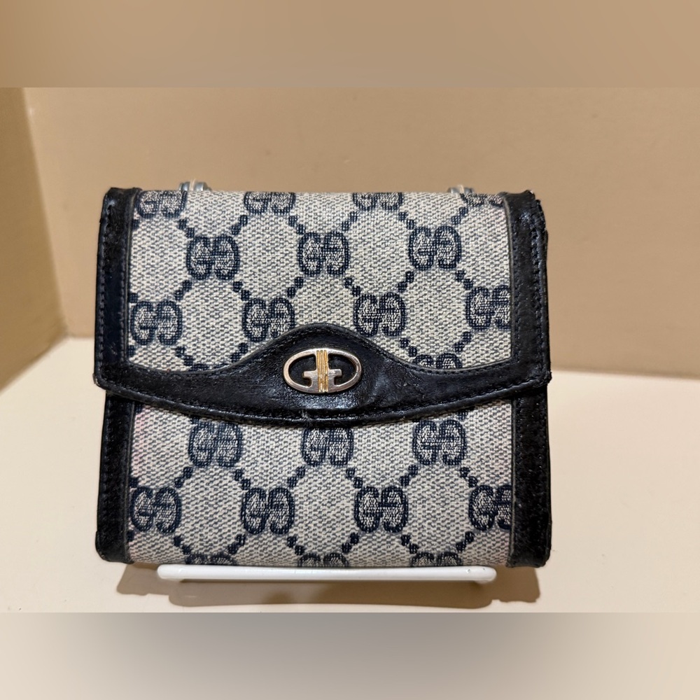 Gucci vintage monogram bifold wallet-please read for condition
